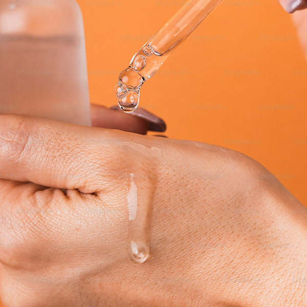 HIGIENE E HIDRATACIÓN DE LA PIEL DEL ROSTRO Y CUERPO