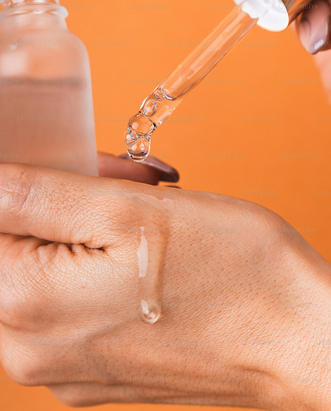 HIGIENE E HIDRATACIÓN DE LA PIEL DEL ROSTRO Y CUERPO